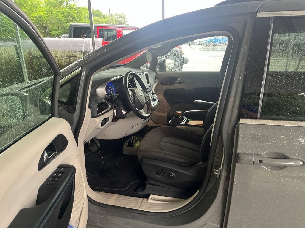 2021 Chrysler Pacifica Touring
