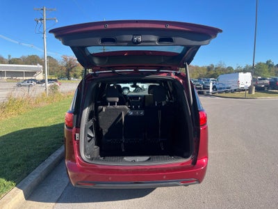2020 Chrysler Pacifica Touring