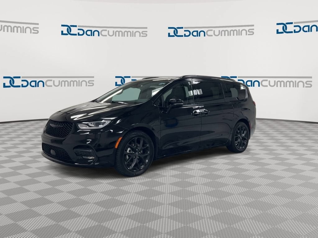 2025 Chrysler PACIFICA Limited