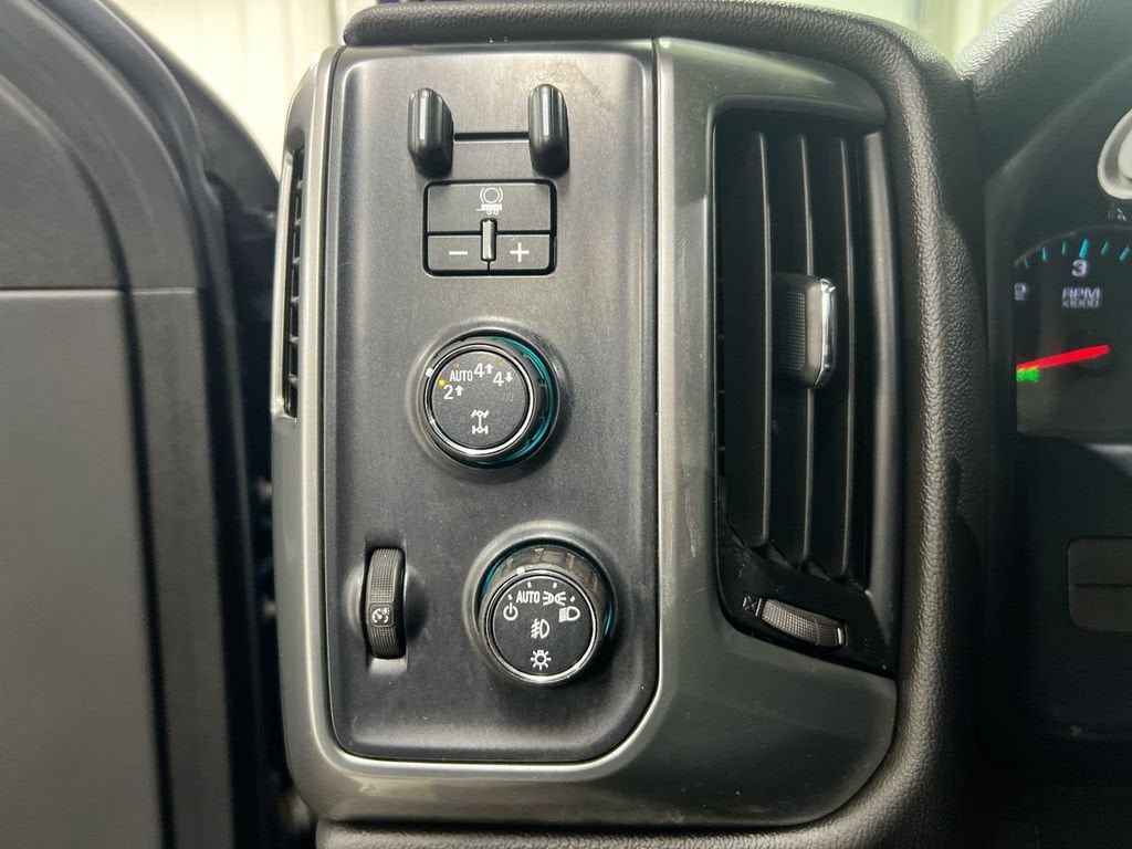 2019 Chevrolet Silverado LD LT