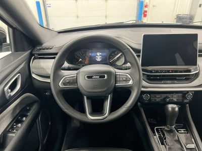 2023 Jeep Compass Latitude Lux