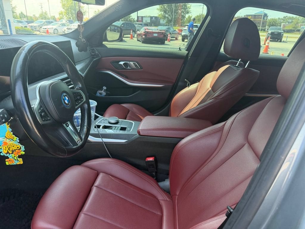 2023 BMW 3 Series 330e