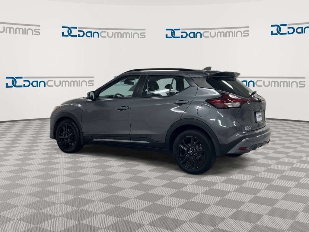 2023 Nissan Kicks SR