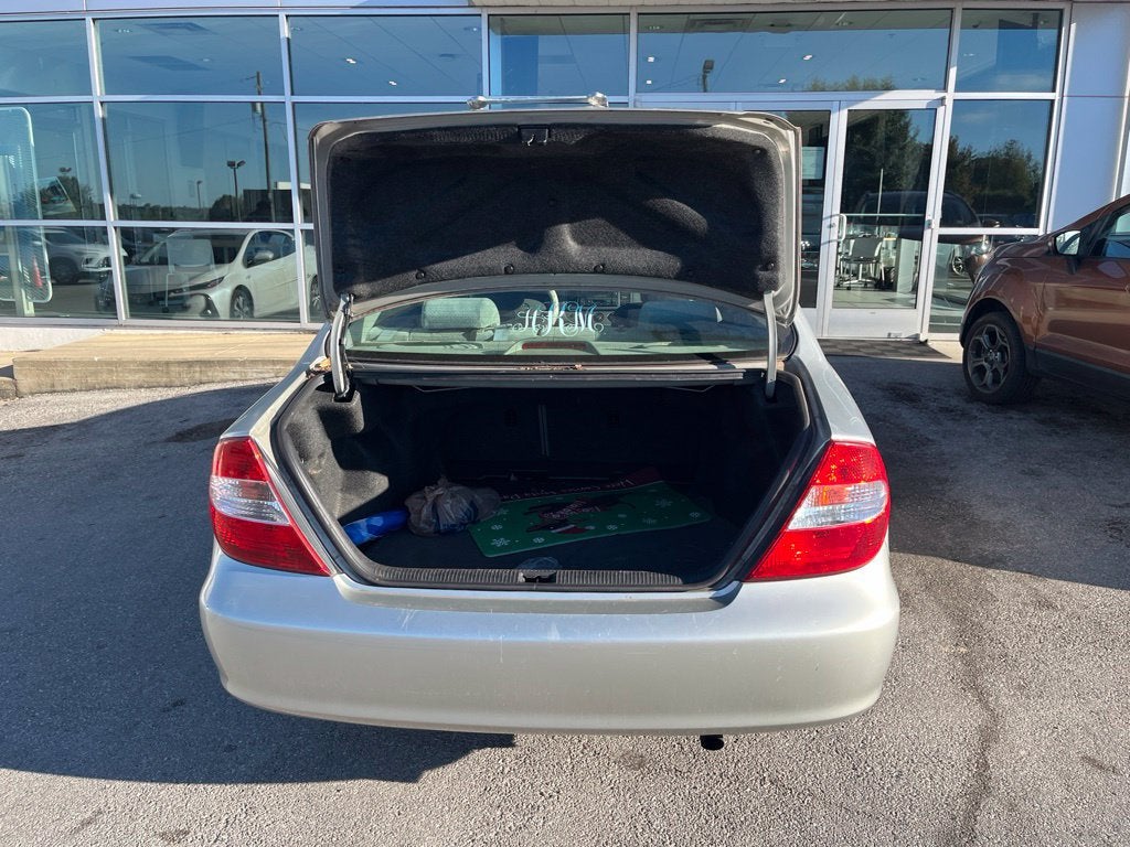 2004 Toyota Camry LE