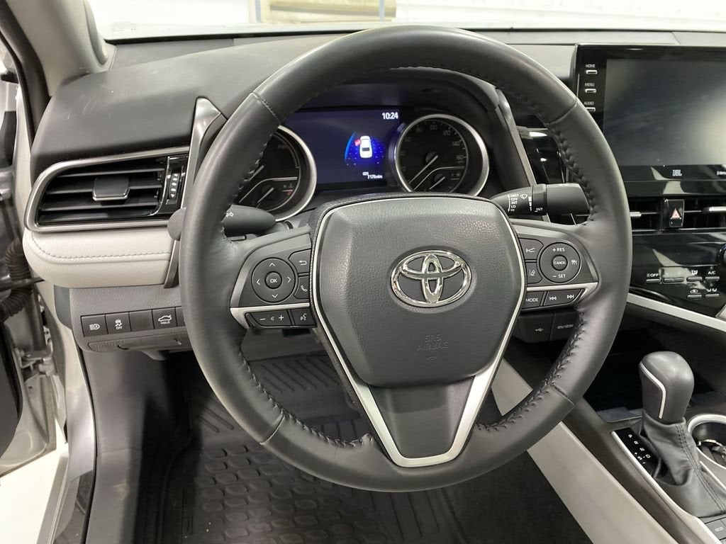 2021 Toyota Camry Hybrid XLE