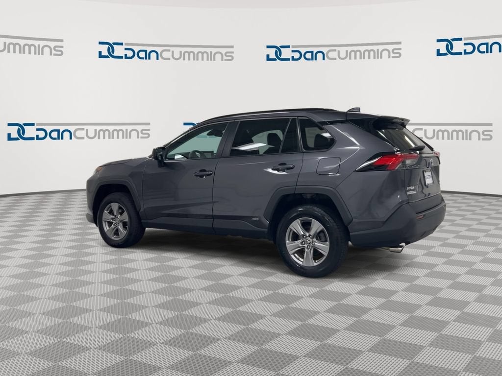 2022 Toyota RAV4 Hybrid LE