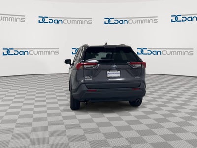 2022 Toyota RAV4 Hybrid LE