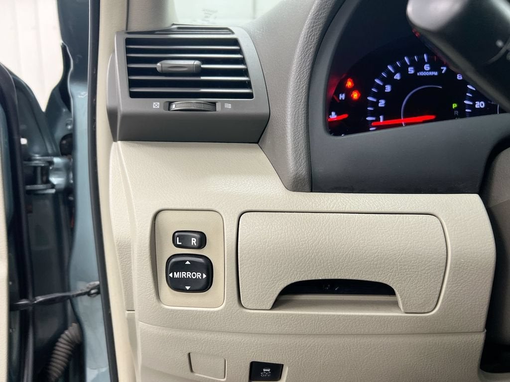 2010 Toyota Camry 4dr Sdn I4 Man (Natl)