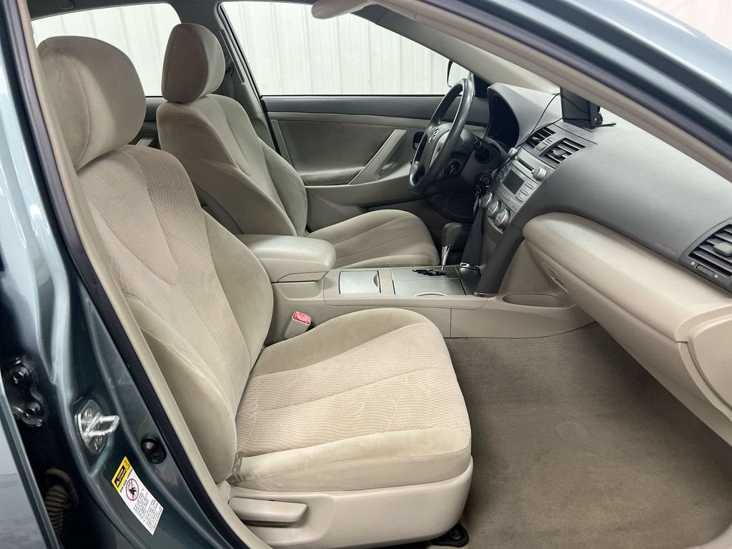 2010 Toyota Camry 4dr Sdn I4 Man (Natl)