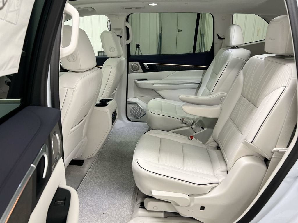 2027 Buick Enclave Avenir