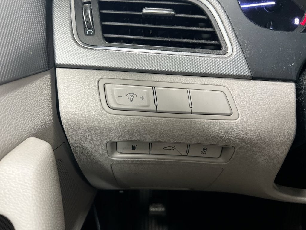2015 Hyundai Sonata 2.4L SE