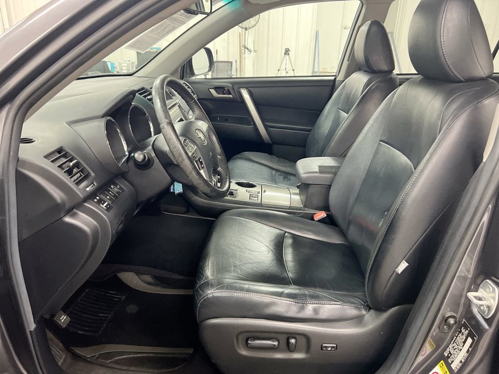 2012 Toyota Highlander 4WD 4dr V6 (Natl)