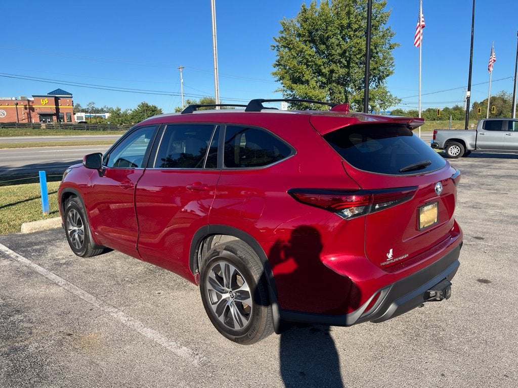 2023 Toyota Highlander Hybrid XLE