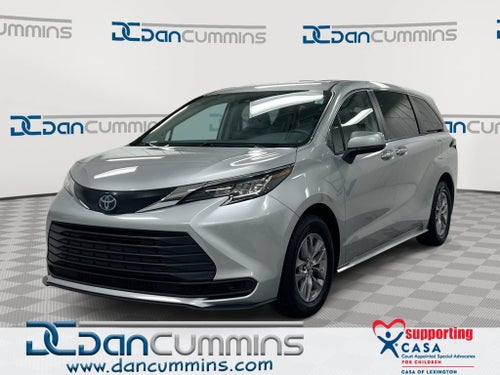2023 Toyota Sienna LE