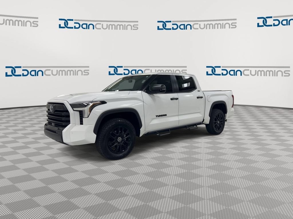 2024 Toyota Tundra 4WD SR5