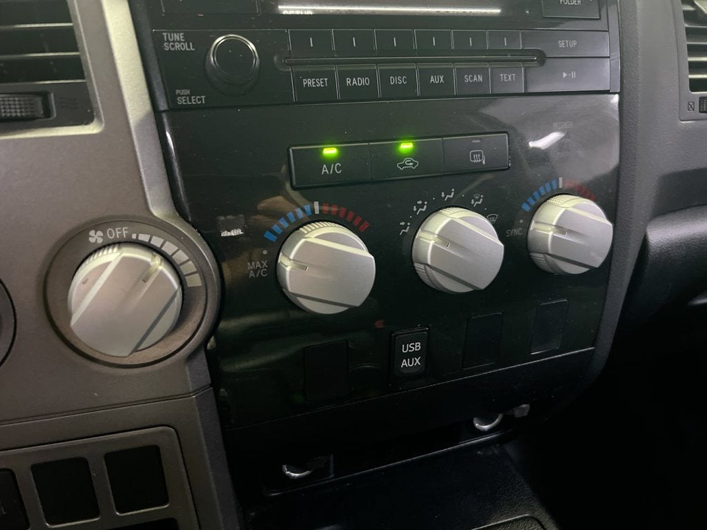 2012 Toyota Tundra 4WD Truck Double Cab 5.7L FFV V8 6-Spd AT (Natl)