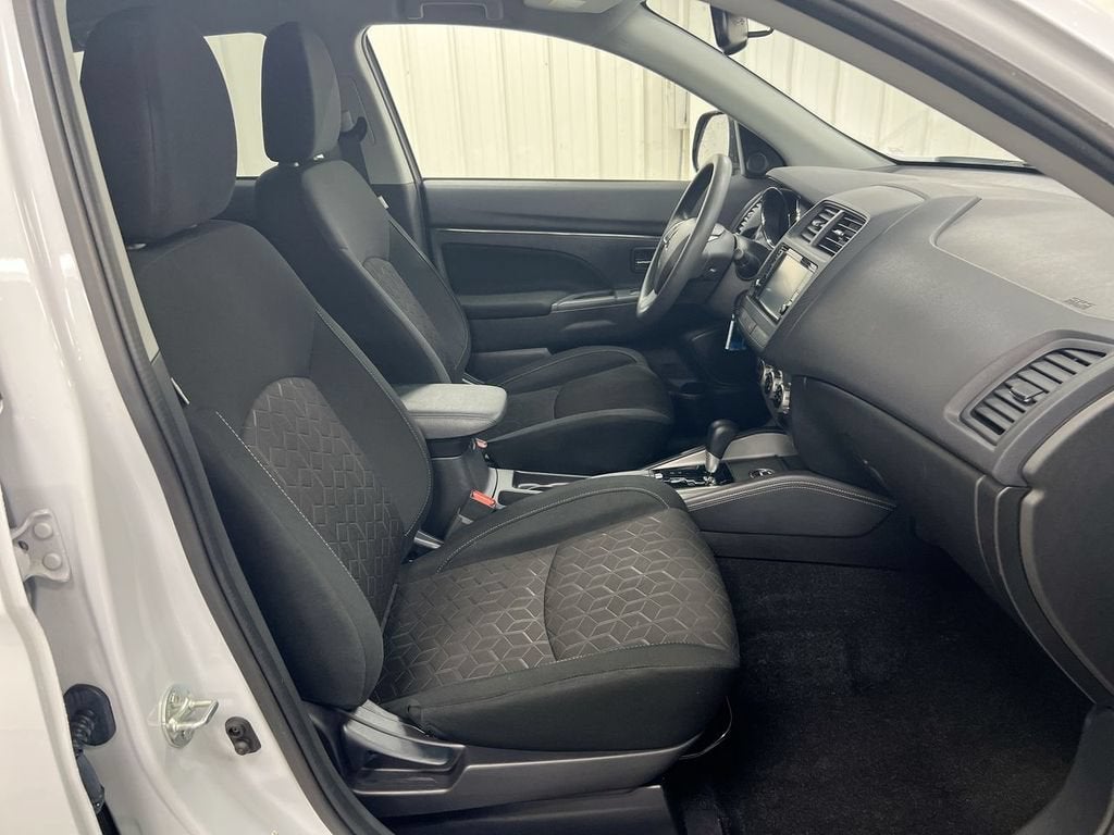 2024 Mitsubishi Outlander Sport S