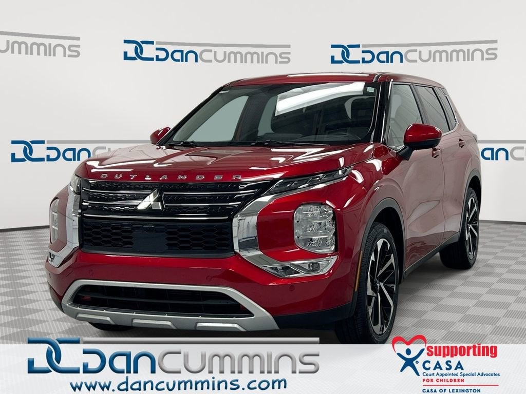 2023 Mitsubishi Outlander SE