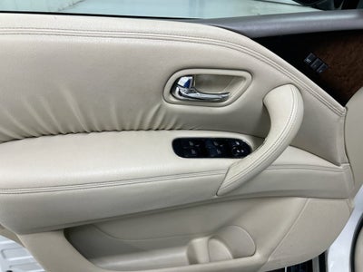 2011 INFINITI QX56 7-passenger