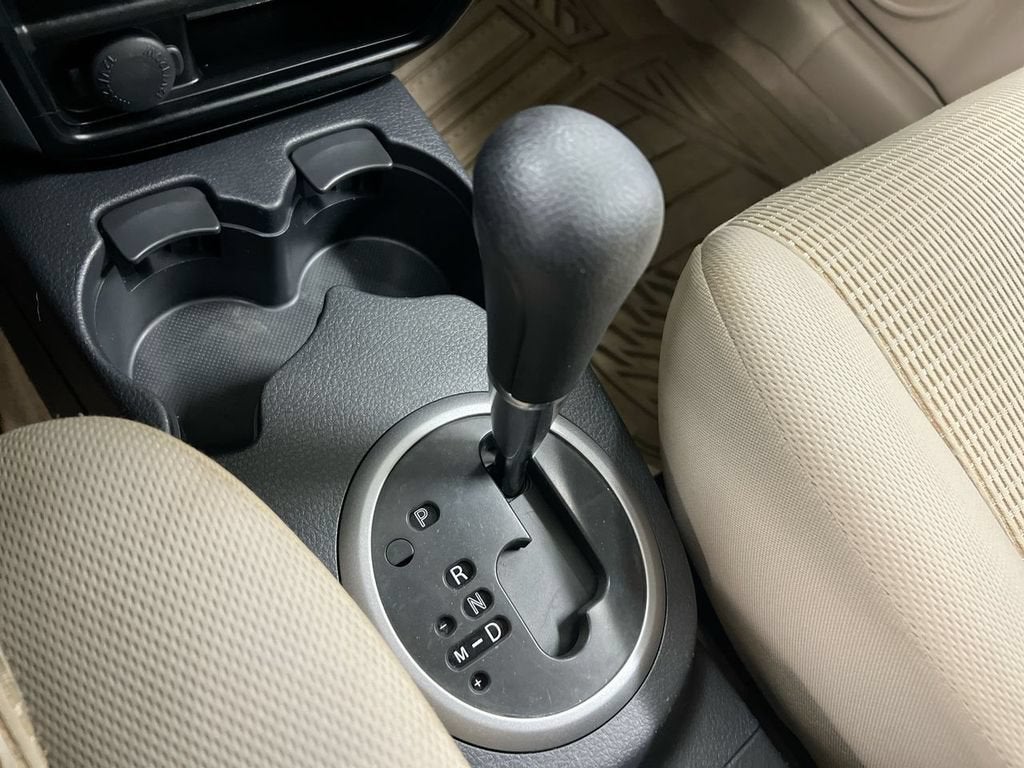 2011 Suzuki SX4 LE