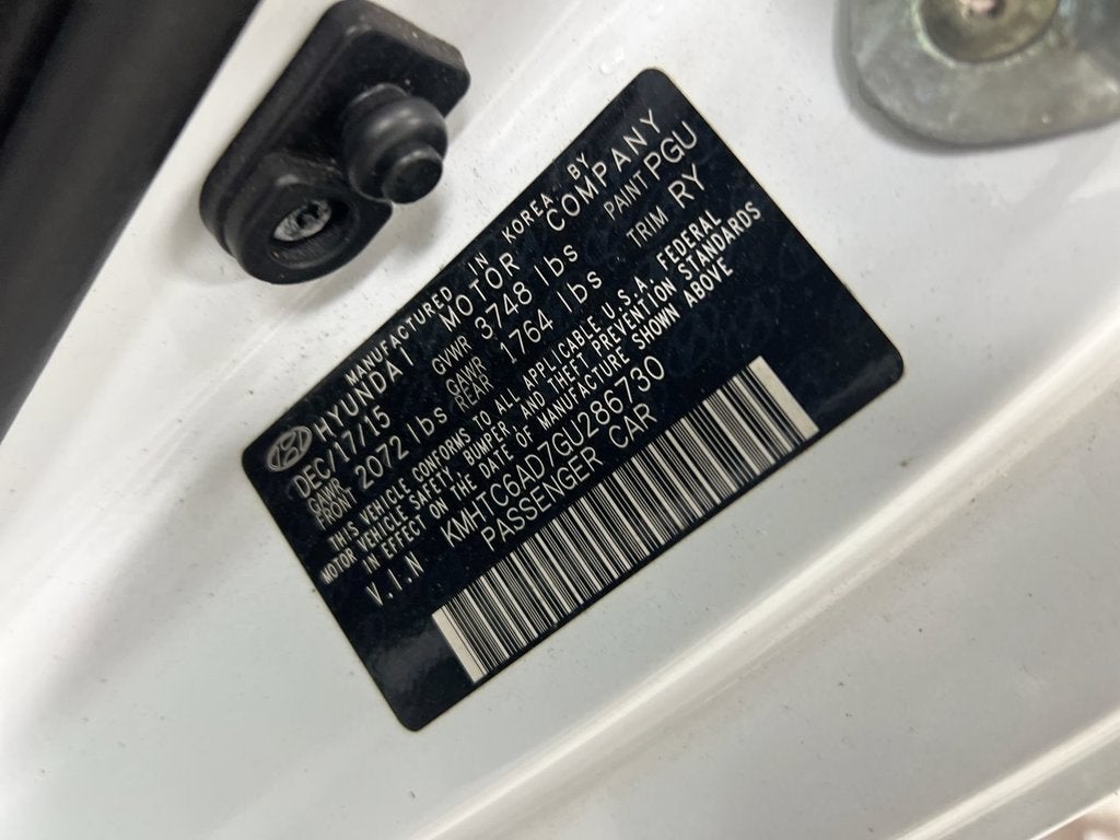 2016 Hyundai Veloster 3dr Cpe Man