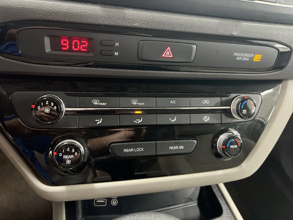 2018 Kia Sedona LX