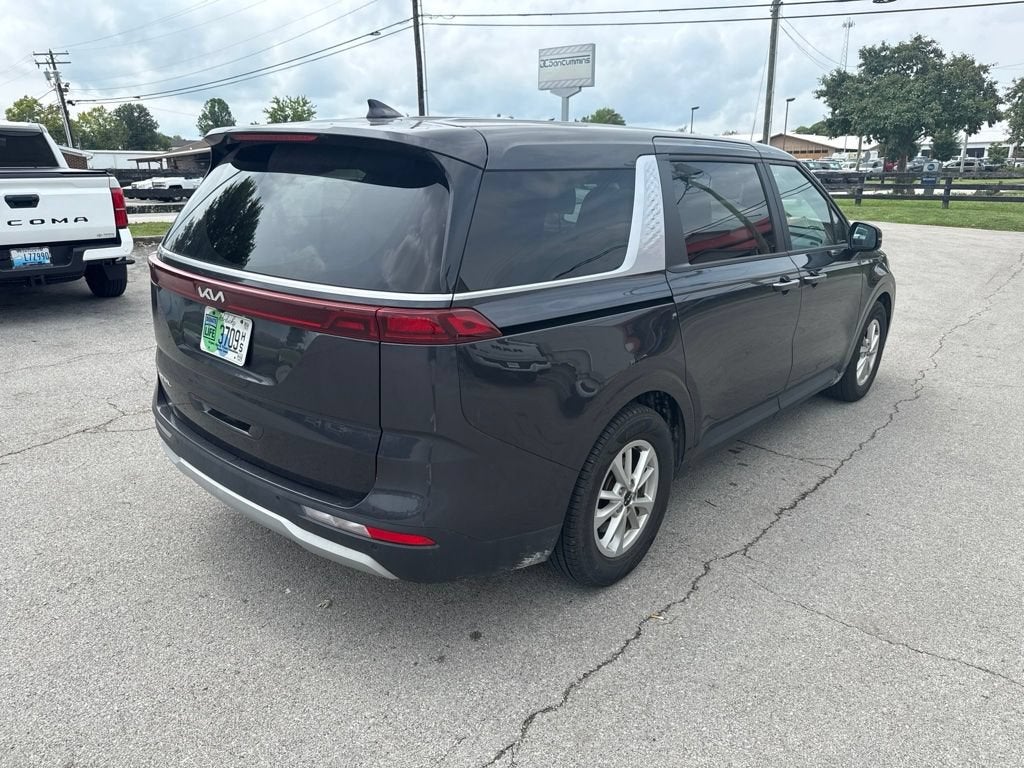 2023 Kia Carnival LX
