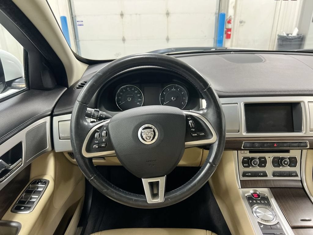 2012 Jaguar XF 4dr Sdn