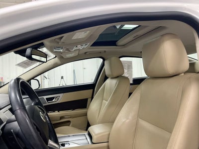 2012 Jaguar XF 4dr Sdn