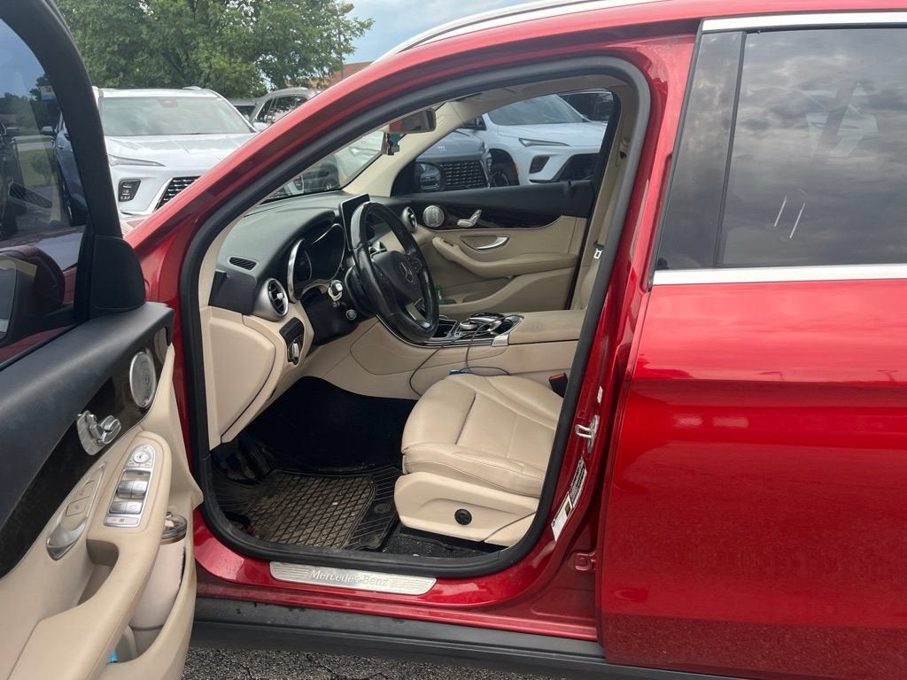 2017 Mercedes-Benz GLC GLC 300