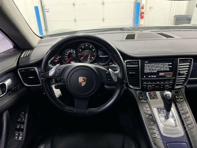 2011 Porsche Panamera 4dr HB