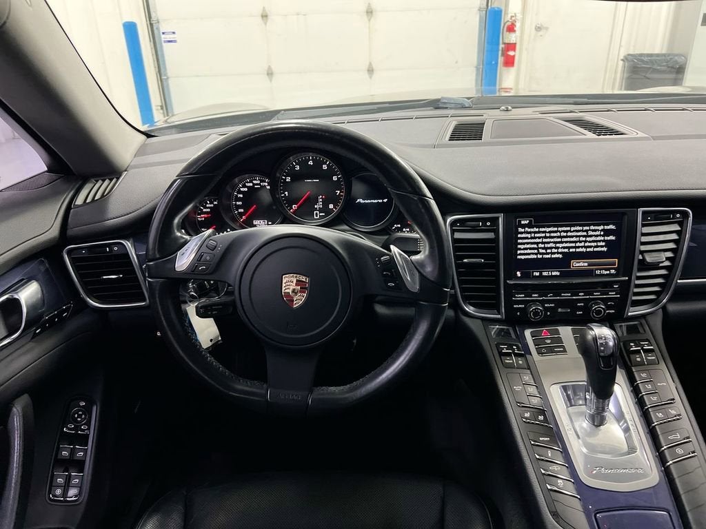 2011 Porsche Panamera 4dr HB