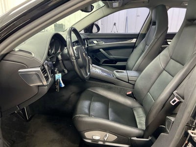 2011 Porsche Panamera 4dr HB