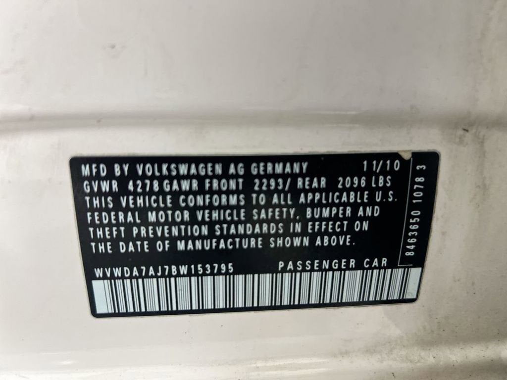 2011 Volkswagen Golf 4dr HB Auto