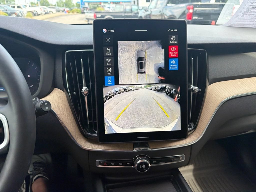 2026 Volvo XC60 Plus