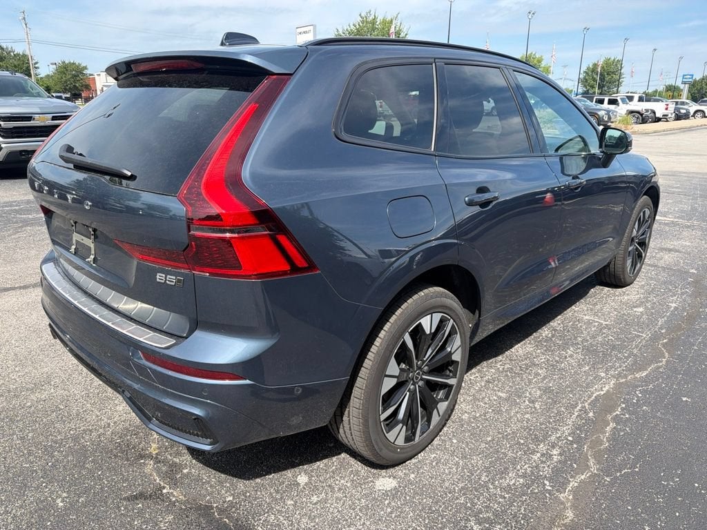 2026 Volvo XC60 Plus