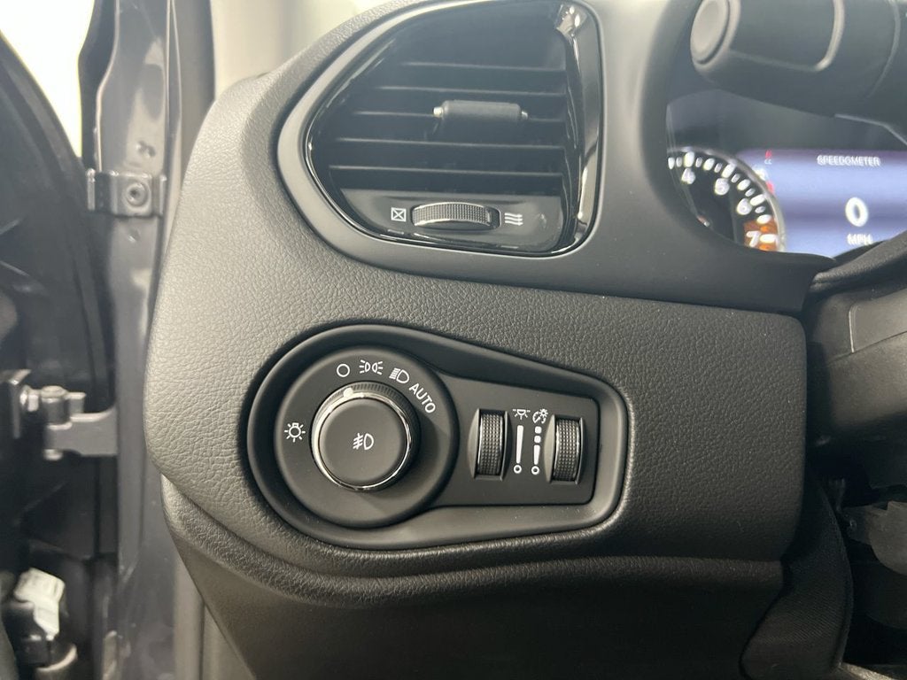 2023 Jeep Renegade Altitude