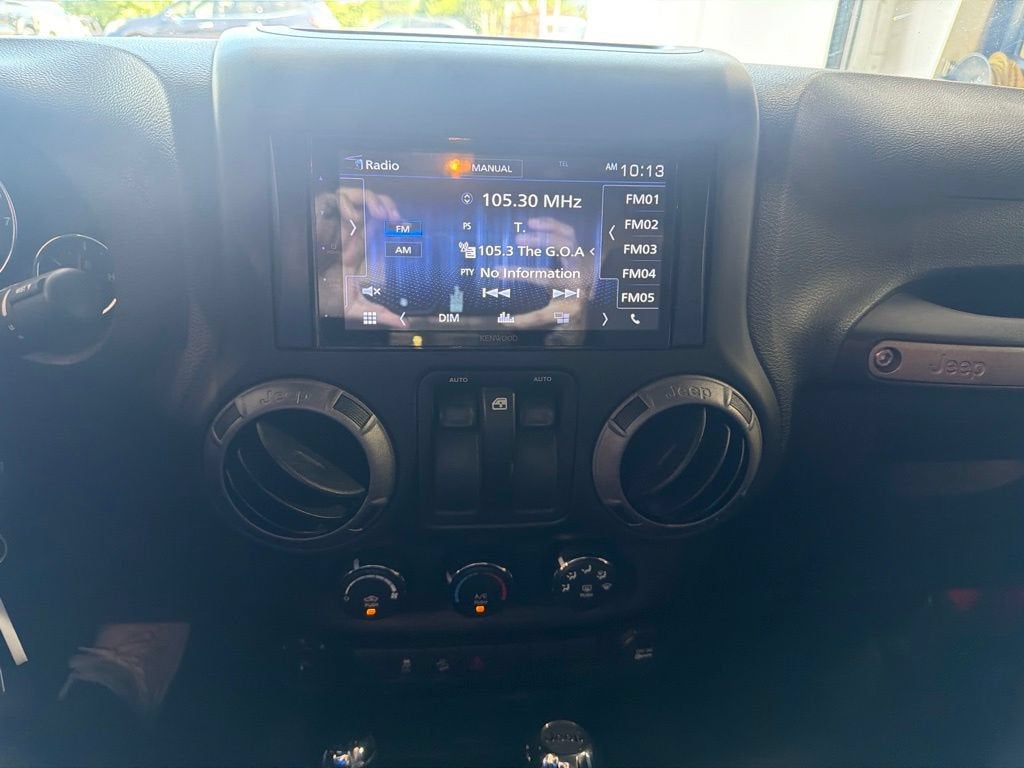 2017 Jeep Wrangler Willys Wheeler