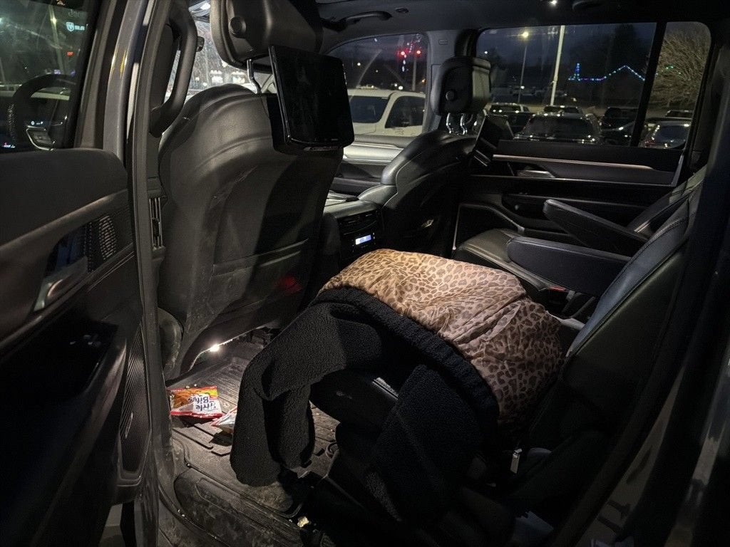 2023 Jeep Wagoneer Series II Carbide