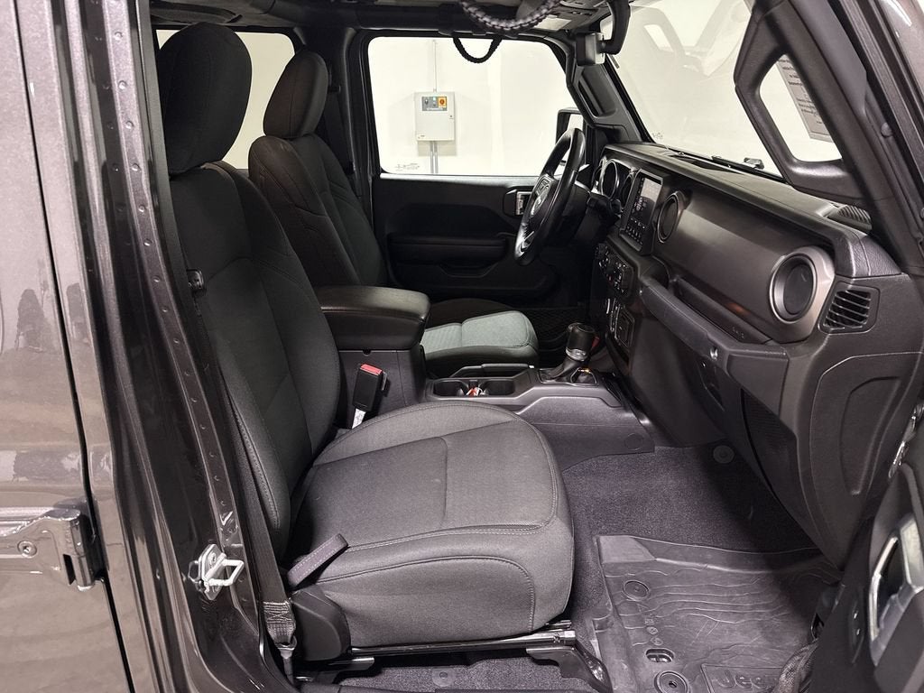 2021 Jeep Gladiator Willys