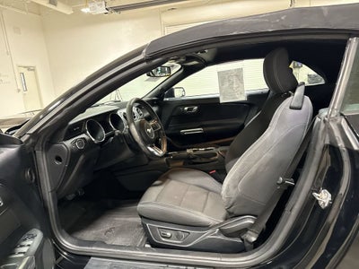2016 Ford Mustang V6