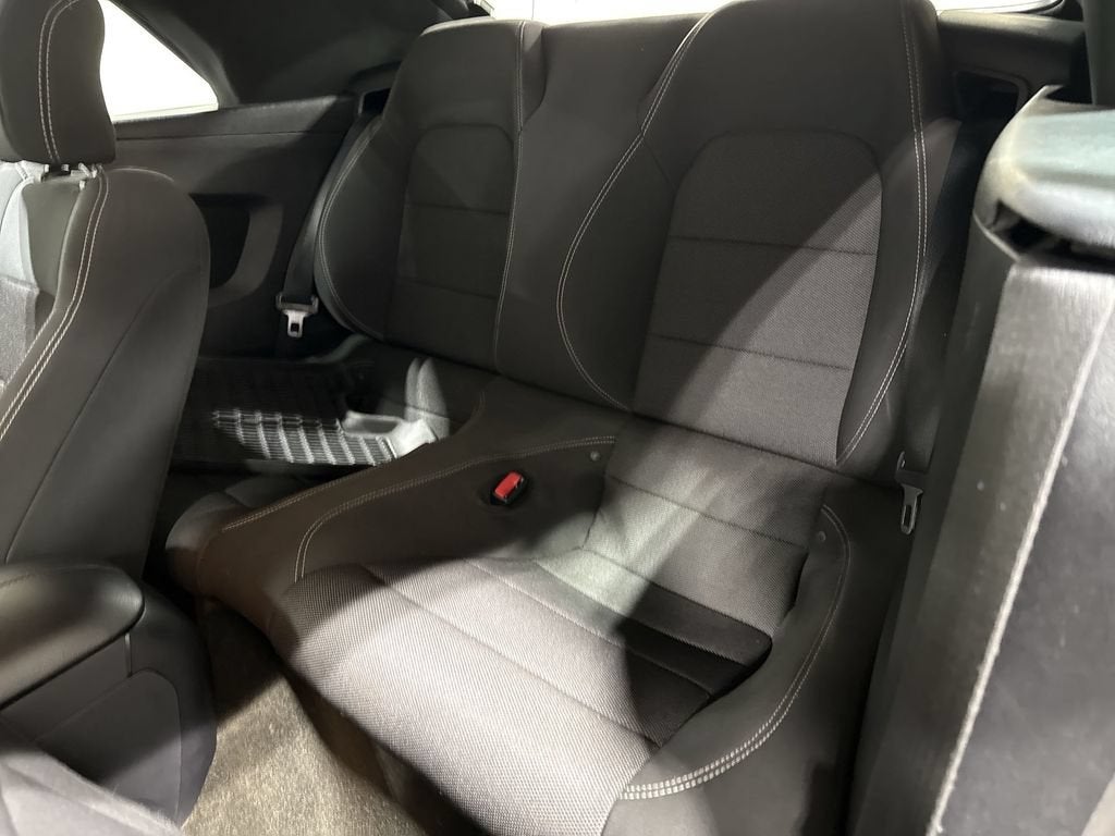 2016 Ford Mustang V6