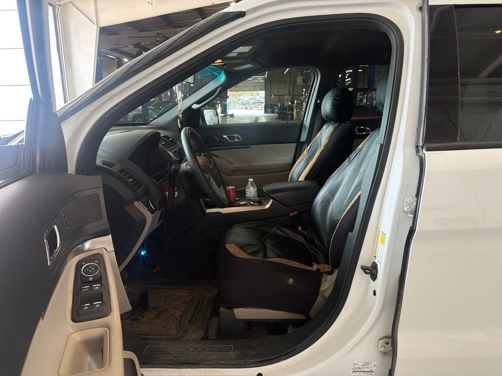 2013 Ford Explorer Base
