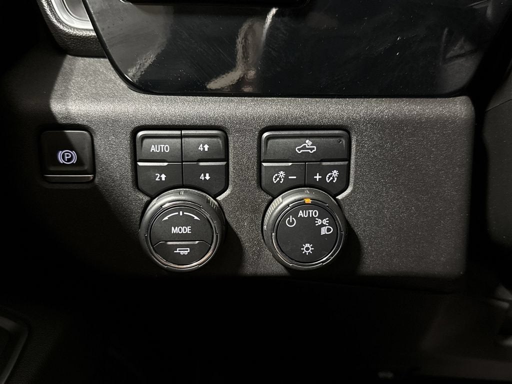 2024 Chevrolet Silverado 3500 HD Chassis Cab LT
