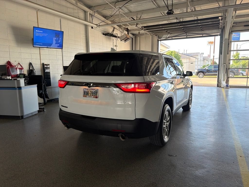 2021 Chevrolet Traverse LS
