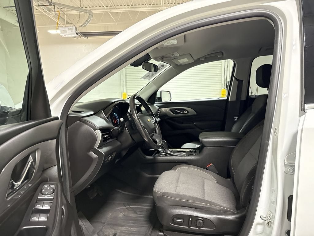 2018 Chevrolet Traverse LT Cloth