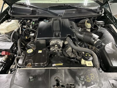 2003 Lincoln Town Car Signature