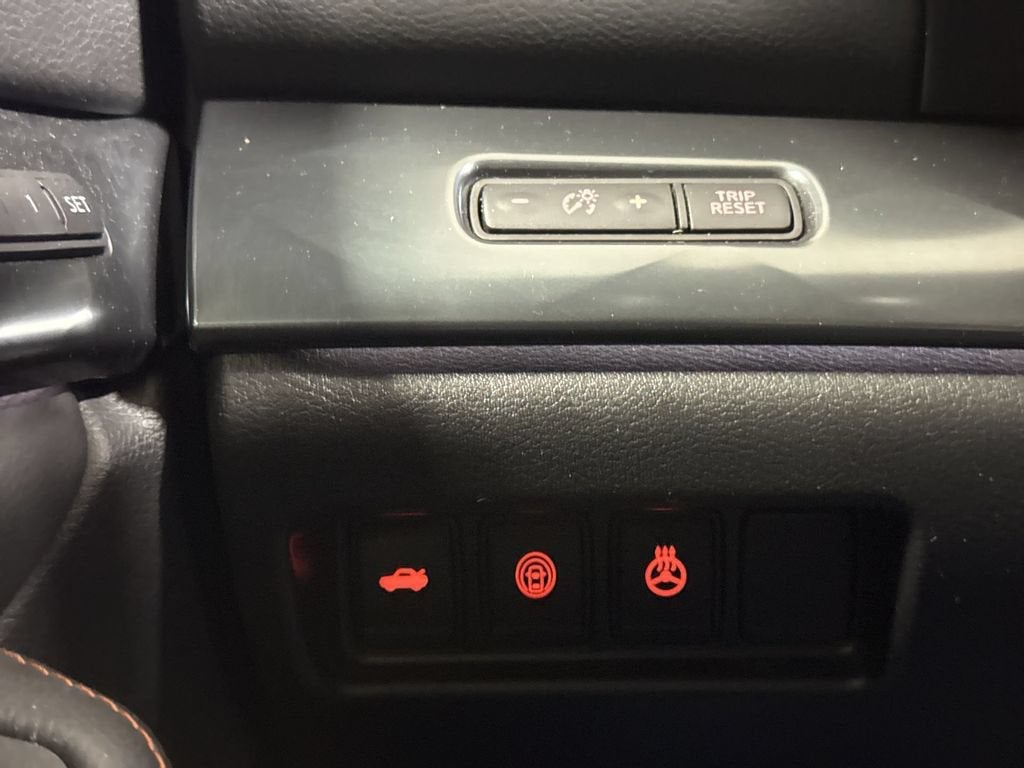 2019 Nissan Maxima SR