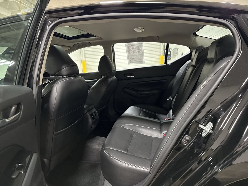2022 Nissan Altima 2.5 Platinum