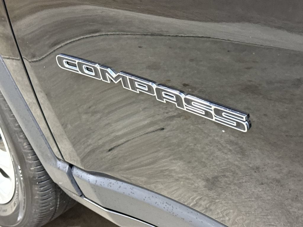 2023 Jeep Compass Latitude Lux